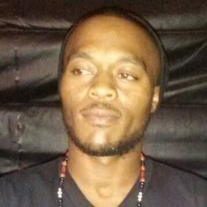 Meet your Posher, Larry